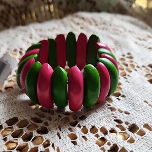 Vintage Pink & Green Wooden Beaded Stretch Bracelet